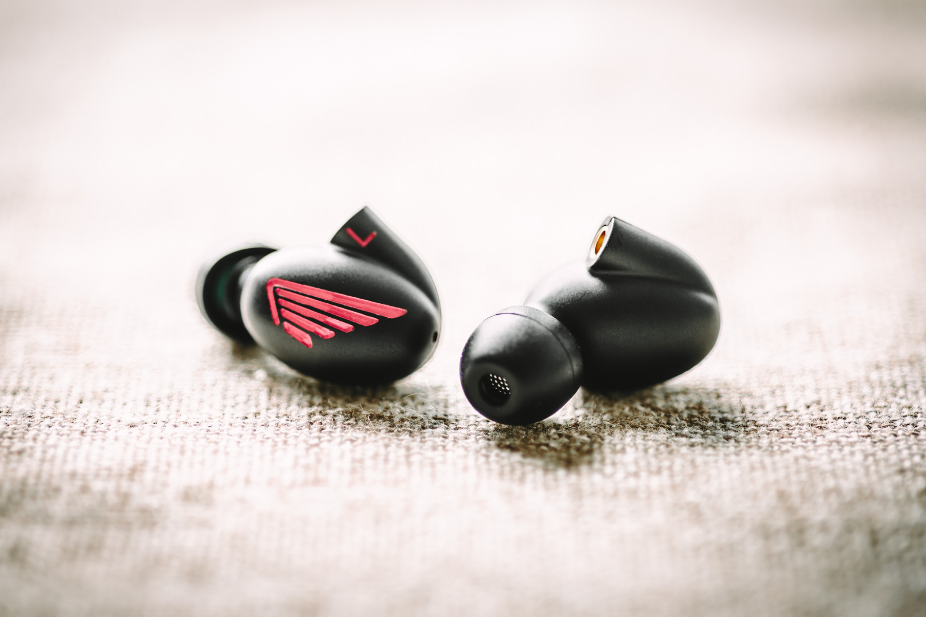 LZ-A5』高解像度・高音質でユーザー絶賛の4BA+1DDハイブリッド