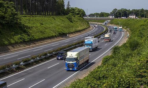 EVで走りながらワイヤレス充電できる高速道路の建設計画がイタリアで浮上