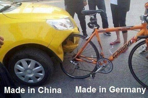 中国人によるとぶつかってすぐ壊れる車は「弱い車」らしい