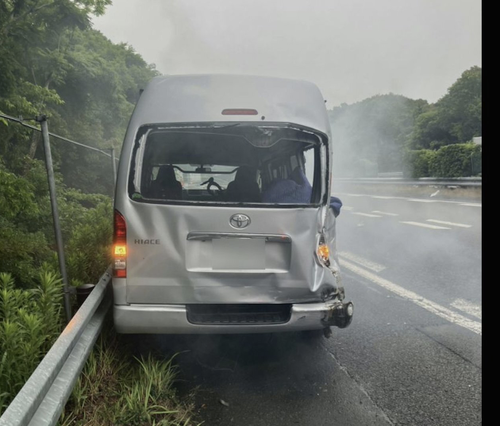 1.7kmの間何度も何度も 煽り追突