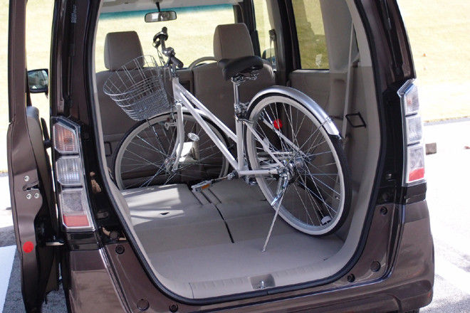 自転車も乗せられる最強の車中泊車「NBOXプラス」が凄そう : ゆめ痛