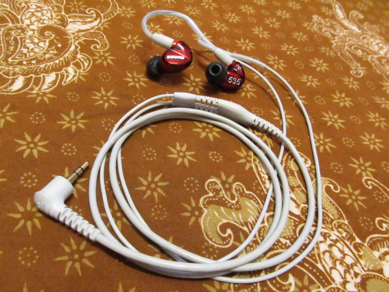 SHURE】 SE535LTD-J レビュー 【推敲版】 : 宮廷楽士見習いの小部屋