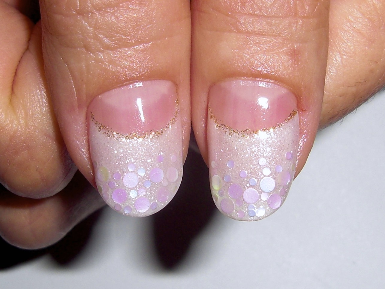 スノーホワイト逆フレンチネイル Yucca Nail ネイルデザイン集