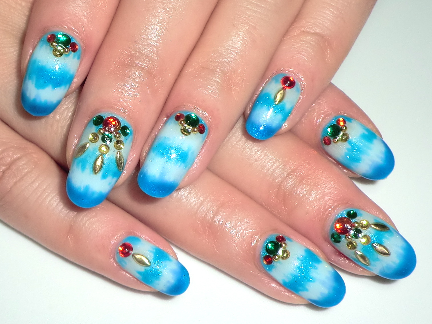 ぼかしブルーボーダー ストーン Yucca Nail ネイルデザイン集