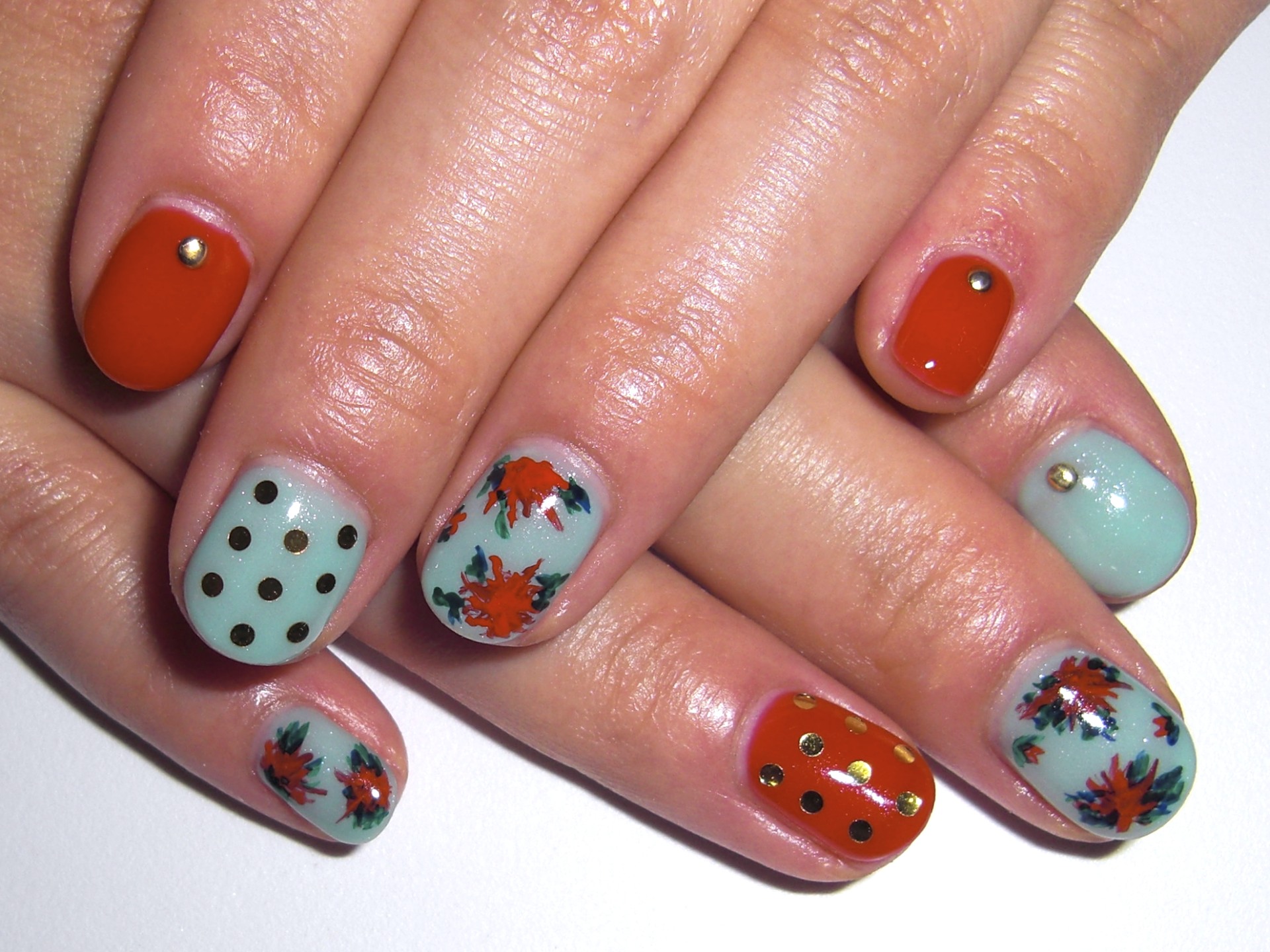 レッド 花柄ネイル Yucca Nail ネイルデザイン集