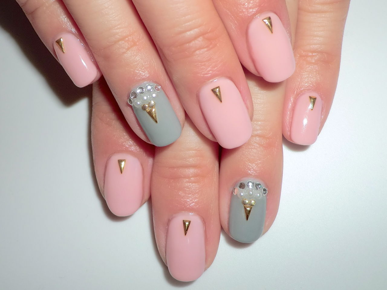 パステルピンク グレーネイル Yucca Nail ネイルデザイン集