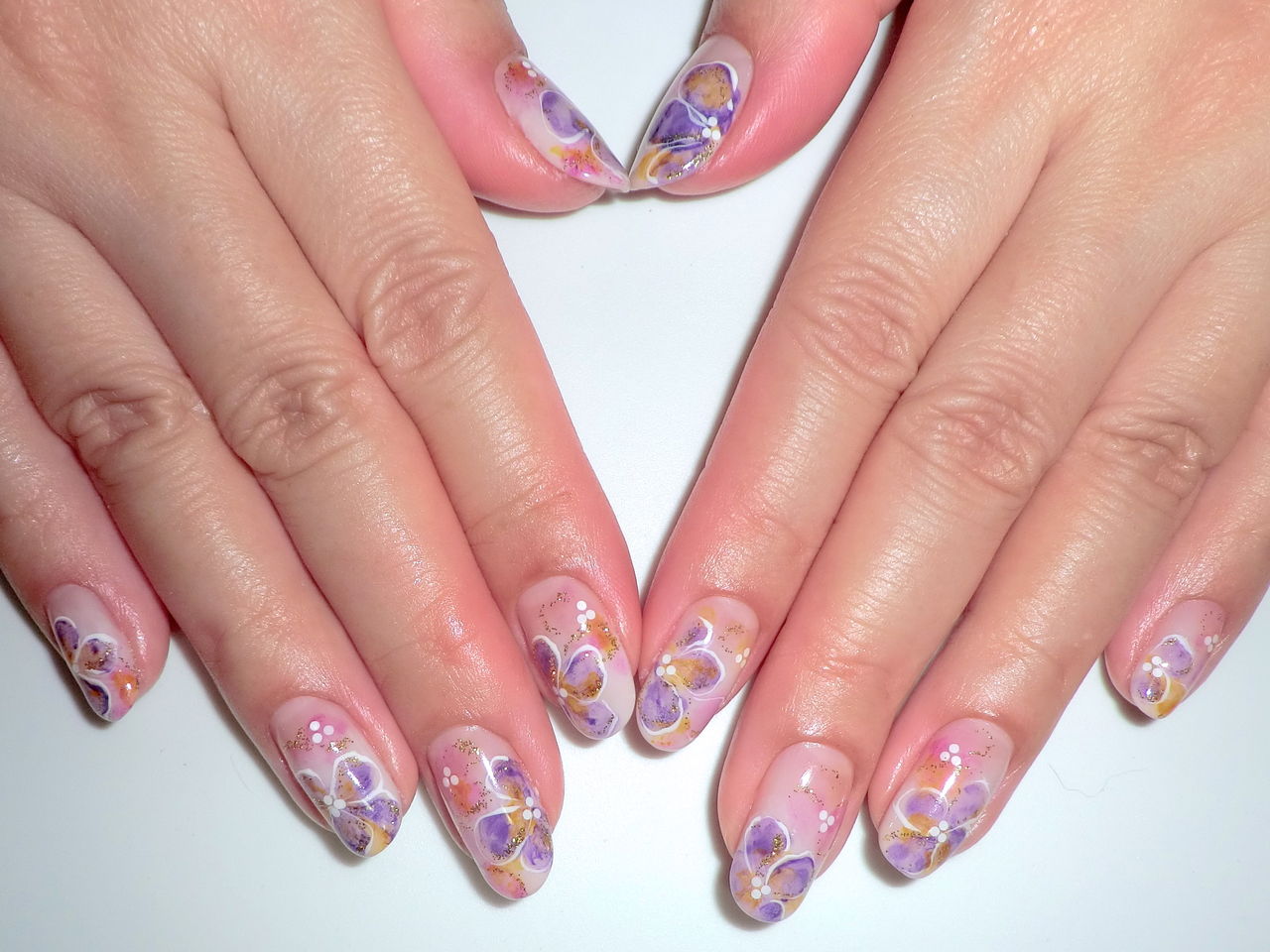 ぼかし花柄アートネイル Yucca Nail ネイルデザイン集