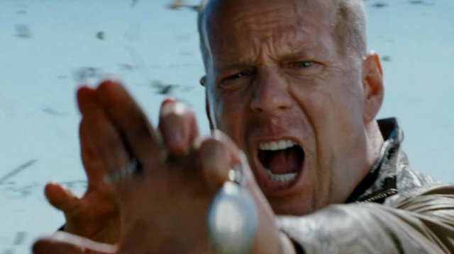 感動器官 映画 Looper 魅力的なアイディアが消化不良