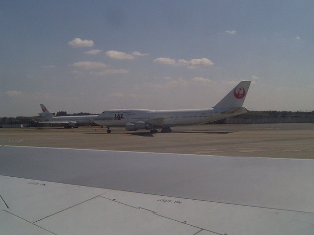 19 NRT 200303 (2)s