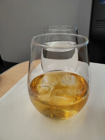 40 1食目 to YVR (1)