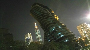 1551859938826