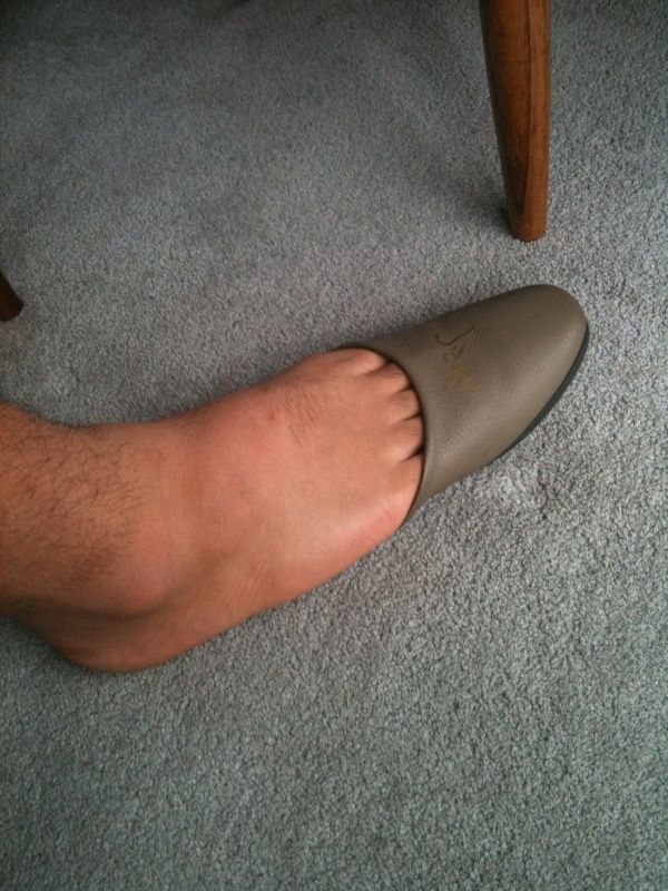 足の大きさ30センチ : 湯河原温泉ふきやのブログ 