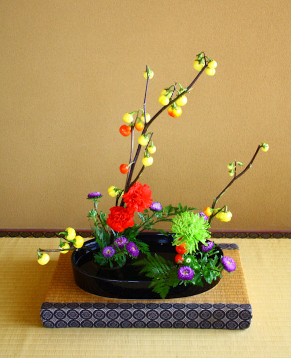 お盆のいけばな 華道未生真流 悠月庵