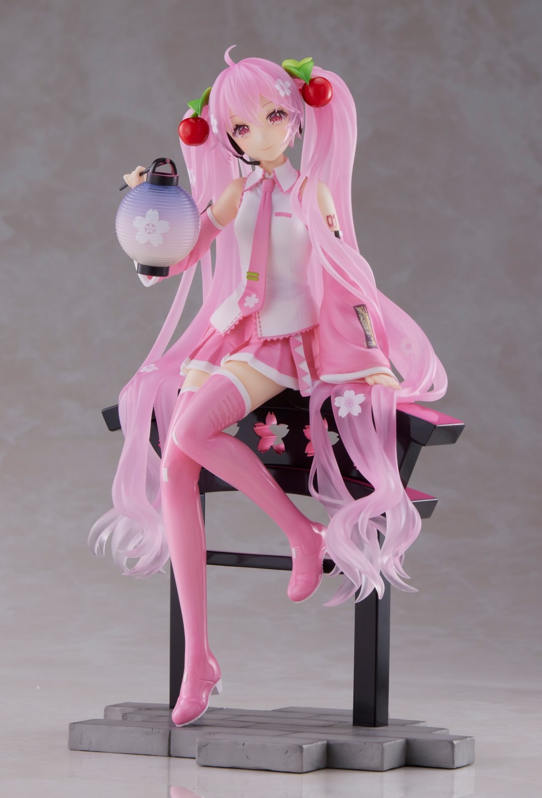 プライズフィギュア　まとめ② Amazon.com: Darling in The Franxx: Zero Two (Pilot Suit Ver