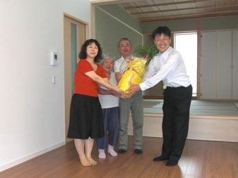 引渡し式-3