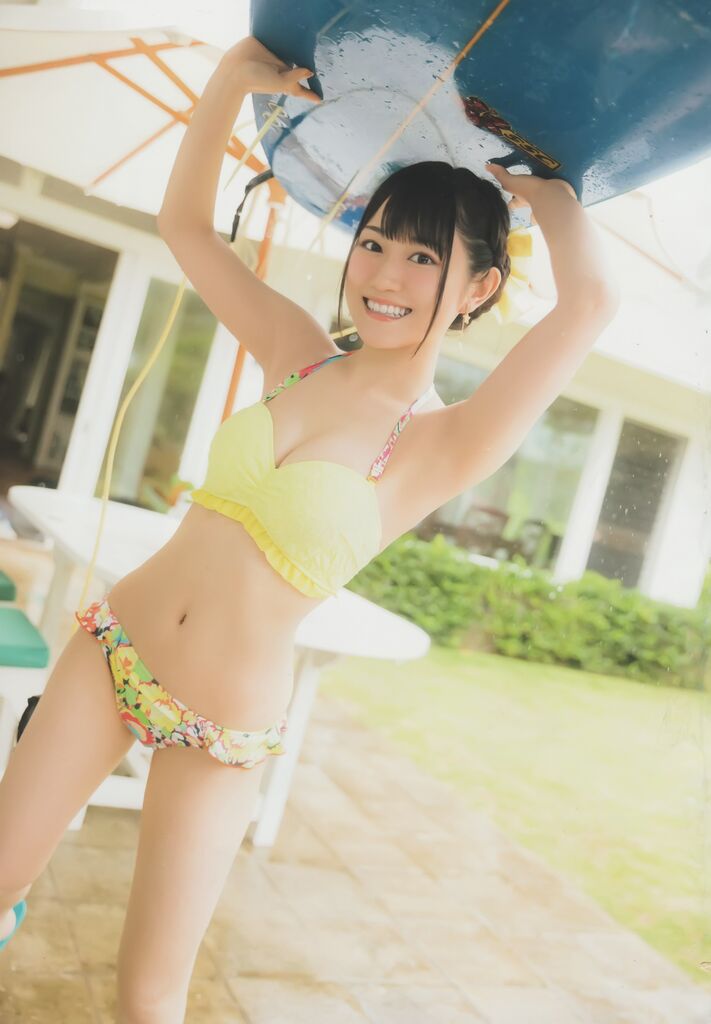 祝25歳 小倉唯さんの水着姿 身体推し画像集 Twitterアニメ実況民のブログ