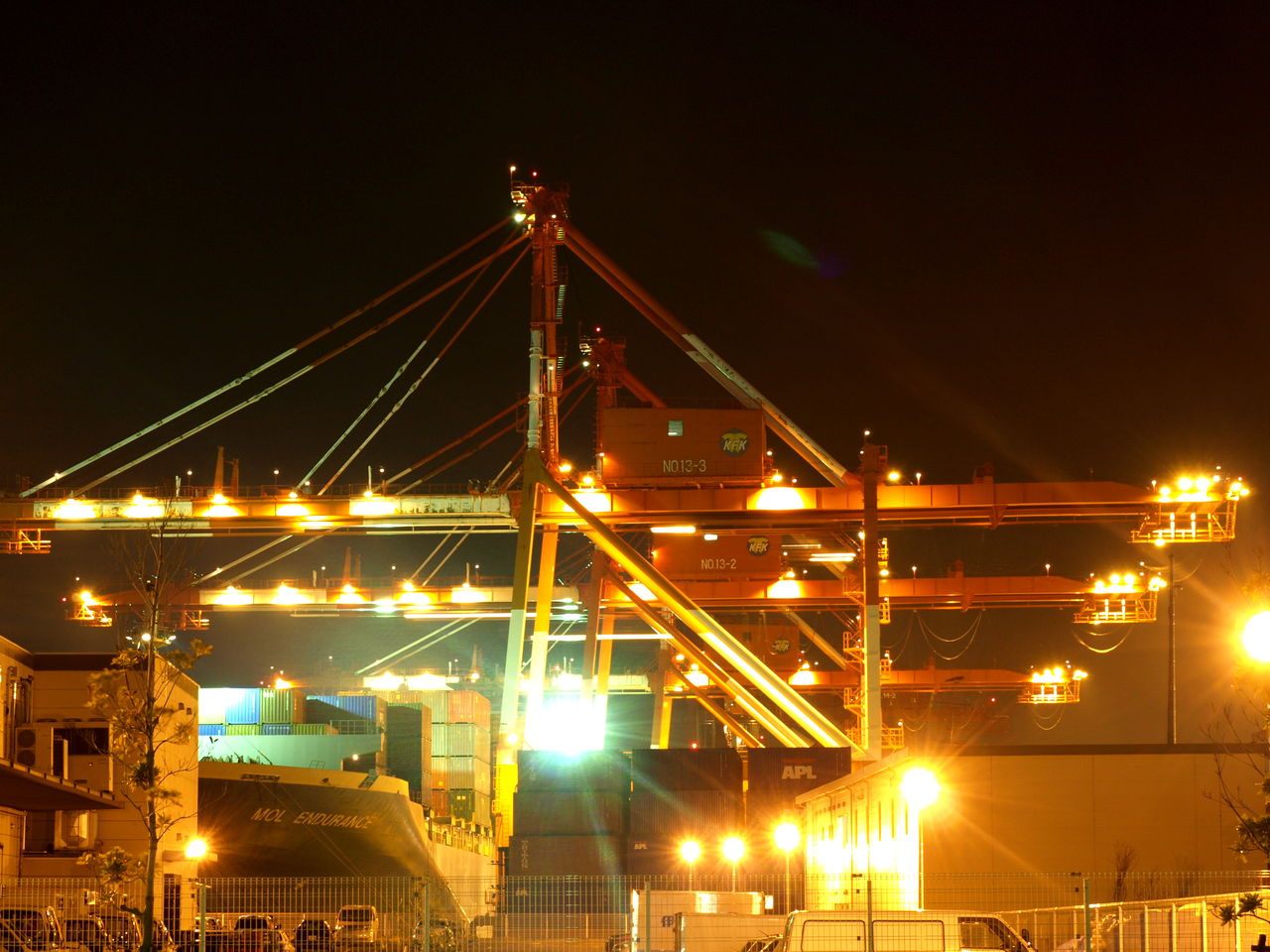 神戸夜景散歩 ポートアイランドその４ 陽だまり 夕闇散歩