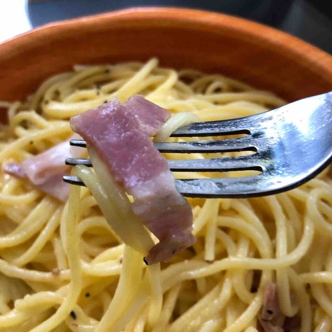 セブン ローソン ファミマ 各コンビニのカルボナーラを食べ比べしてみた 総カロリー1643kcal 旧 休日はだいたい家にいます セブン ローソン ファミマ 各コンビニのカルボナーラを食べ比べしてみた 総カロリー1643kcal 旧 休日はだいたい家にいます