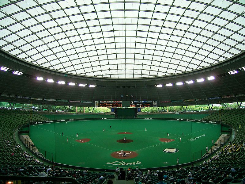 ボールパーク バックスクリーンの下で For All Baseball Supporters ボールパーク バックスクリーンの下で For All Baseball Supporters