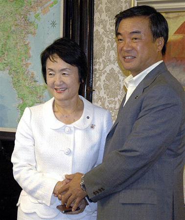 オーナーたちの結束 バックスクリーンの下で For All Baseball Supporters