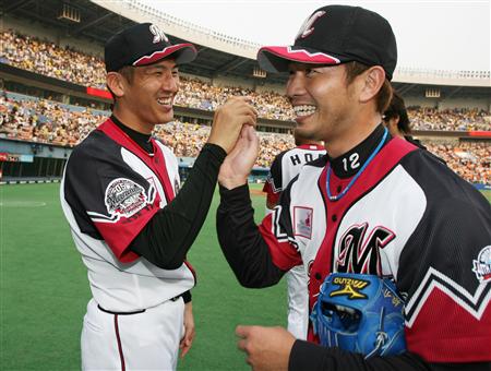 千葉ロッテ・大嶺祐太・2008年実使用ホームユニフォーム上下セット