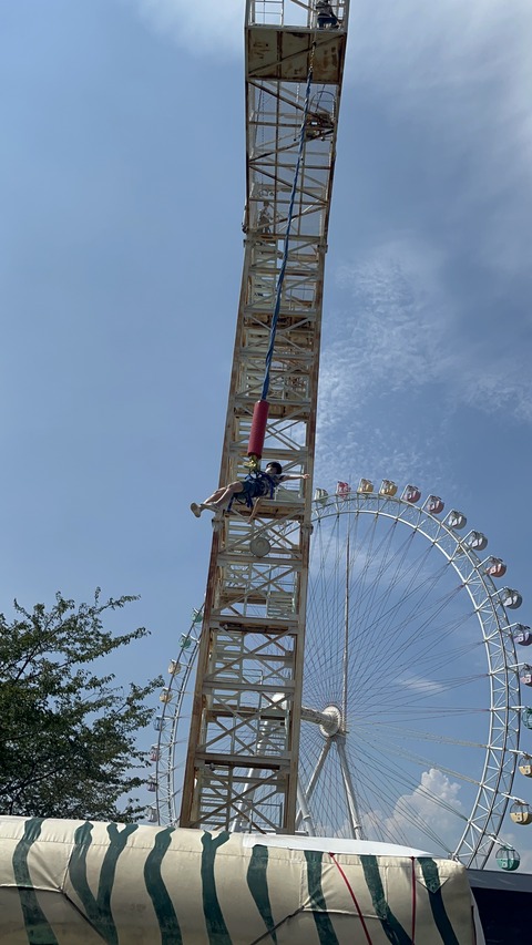 9BCF0823-51CB-4637-9709-50DFCB6883A1