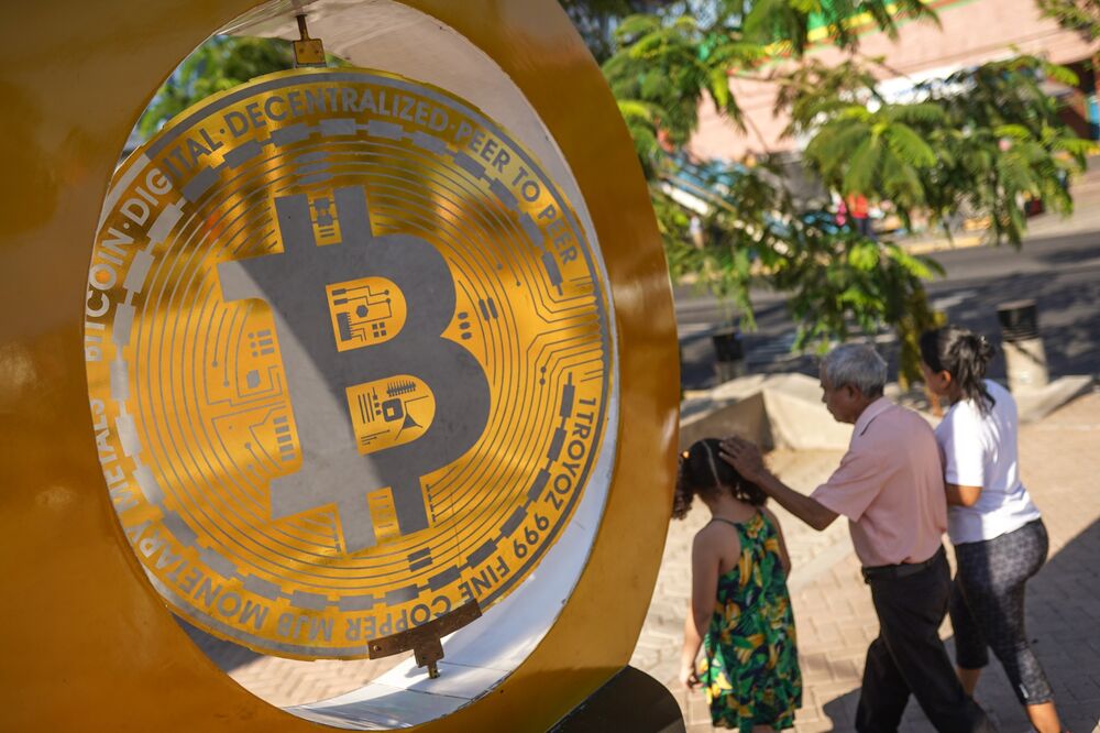 ビットコインが11万2000ドル突破やんけ！このまま上がるんか？