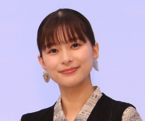 【芸能】芳根京子、中学2年で難病を発症していた過去を告白　年間10万人に1～2人が発症する病気