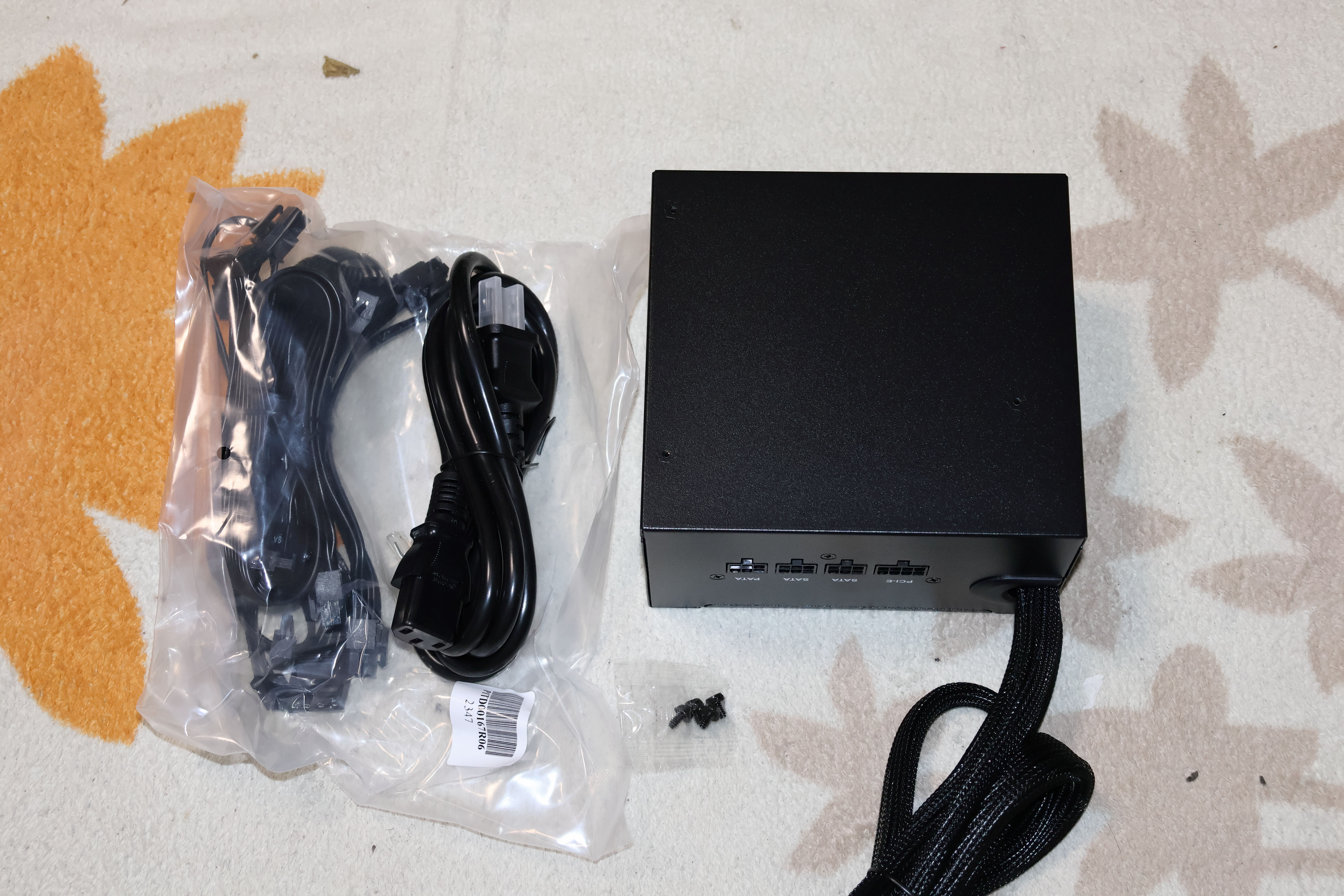 自作PCの電源ユニットをパワーアップ!【玄人志向】650W電源 自作PCの電源ユニットをパワーアップ!【玄人志向】650W電源