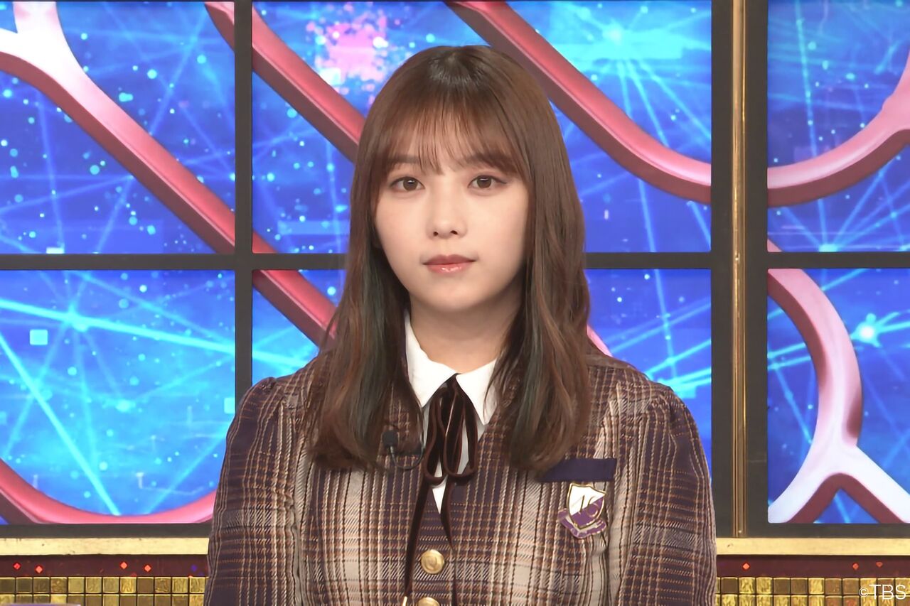 【与田祐希】衣装があああ！！！！楽屋で寝っ転がってチョメチョメｗｗｗｗ