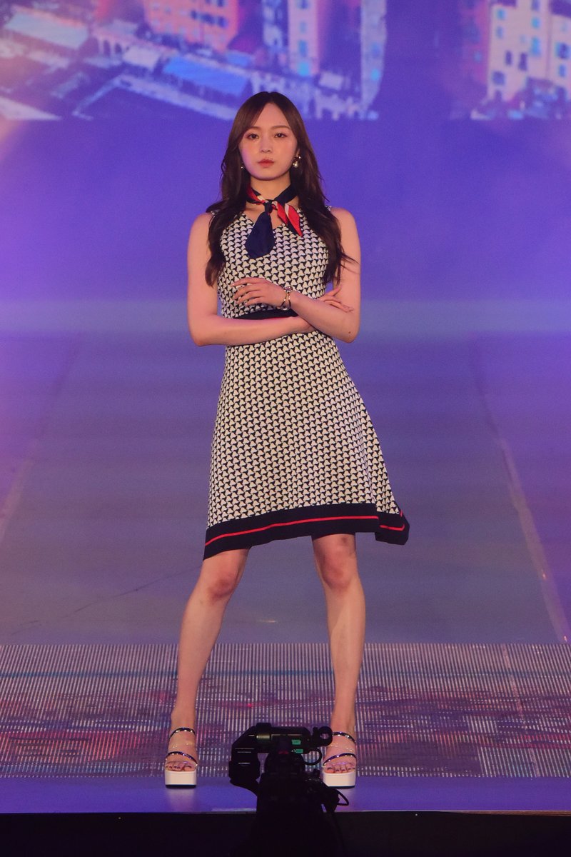 【梅澤美波】乃木坂最強の美スタイル!!!!