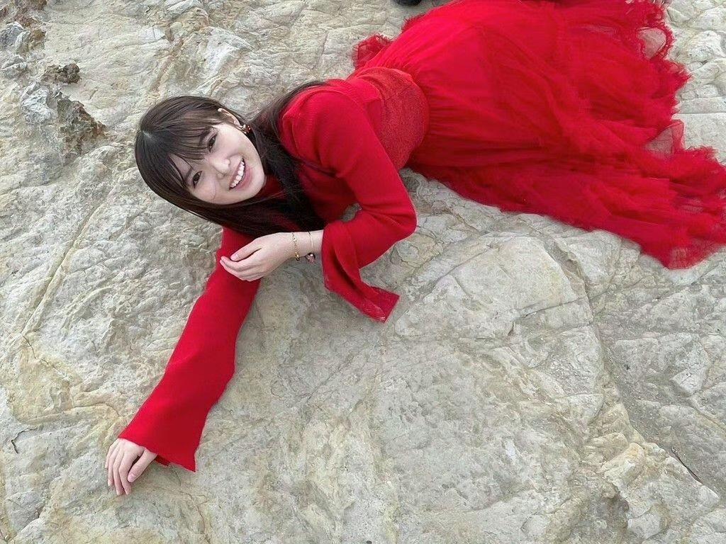 【乃木坂46】あーや「ね～ここきて一緒に寝よー」