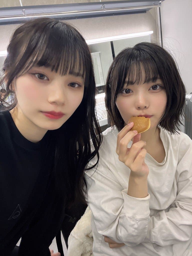【乃木坂46】なにかを企んでいそうなアルノとおかひなwwwww