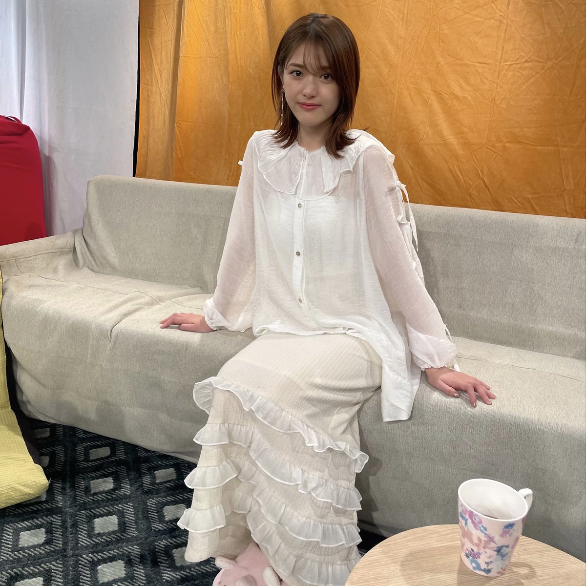 【元乃木坂46】透けてるかと思い目を凝らしてみた…www