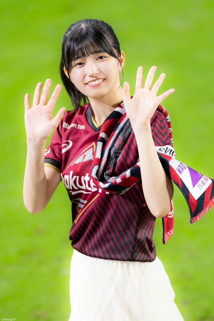 【乃木坂46】いおきちゃん、見とれてしまう可愛さ