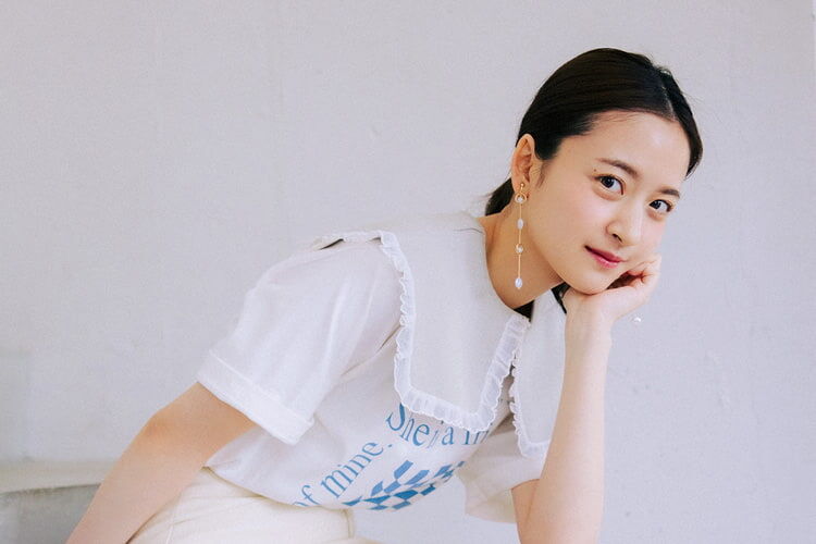 【金川紗耶】ミニでの着こなしめちゃ可愛い！！！！！！！