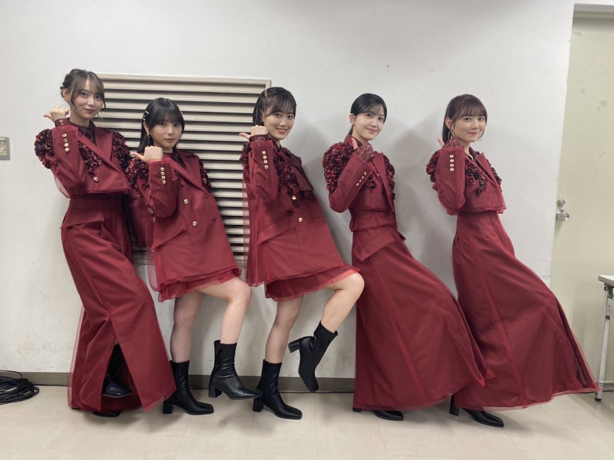 【乃木坂46】「セクシーポーズしてみましたwww」