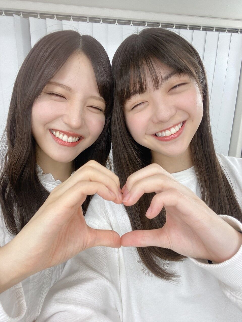 【冨里奈央】早川聖来ととんでもないニコニコ写真ｗｗｗｗｗｗｗｗｗｗｗｗ