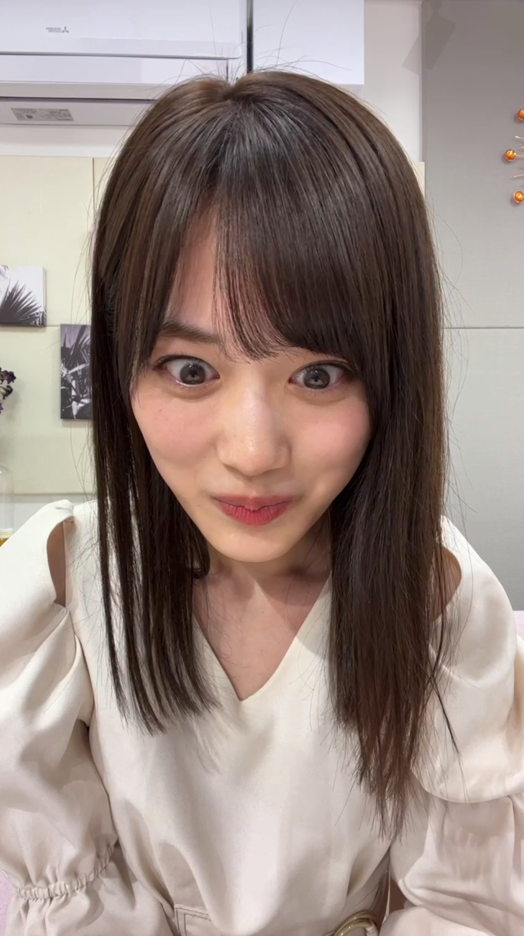 【山下美月】顔のバキバキ感wwwwwwwwwww