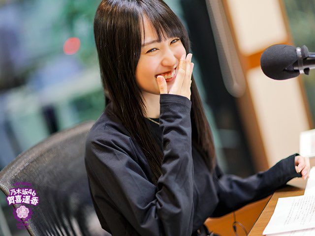 【乃木坂46】かっきー、歯を隠すのか隠さないのか…www