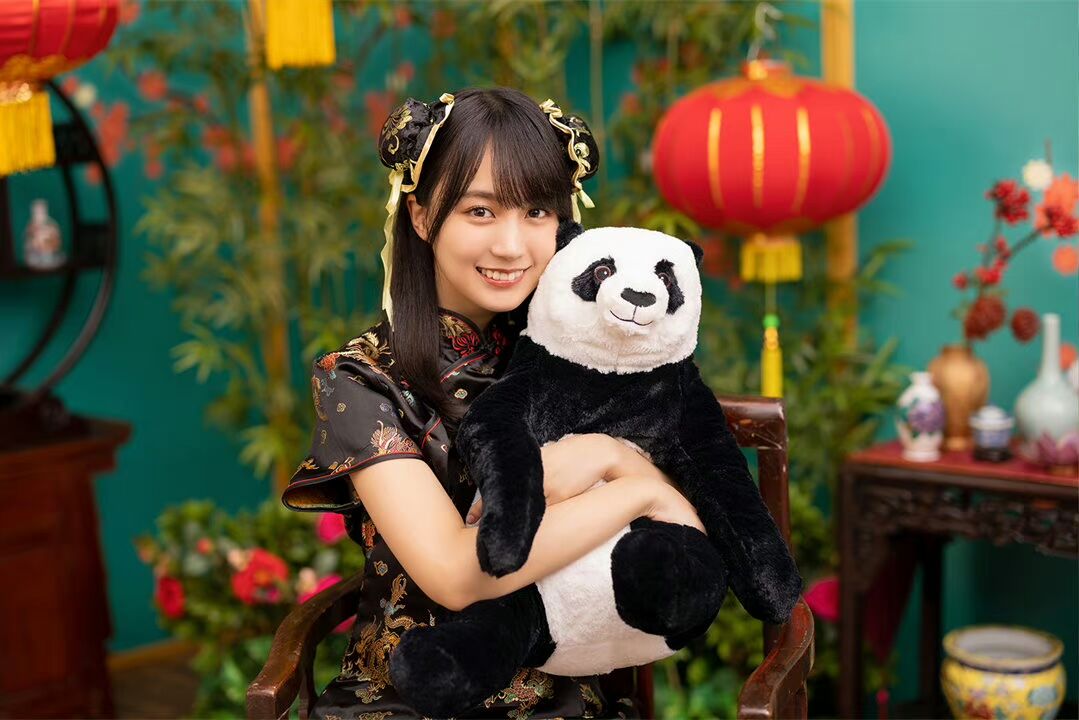 【賀喜遥香】ノリノリのチャイナコスプレがクソ可愛いwwwwwwwwwwww