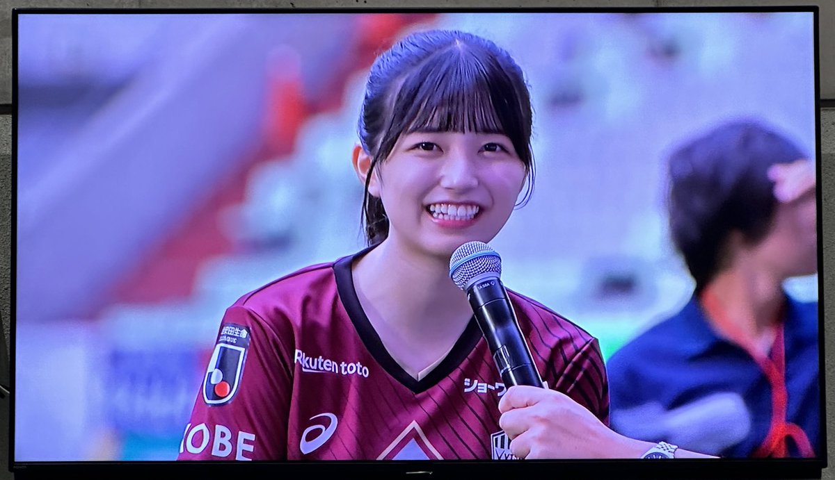 【乃木坂46】ビジョンに映ったポニテのいおっきーｗｗｗ