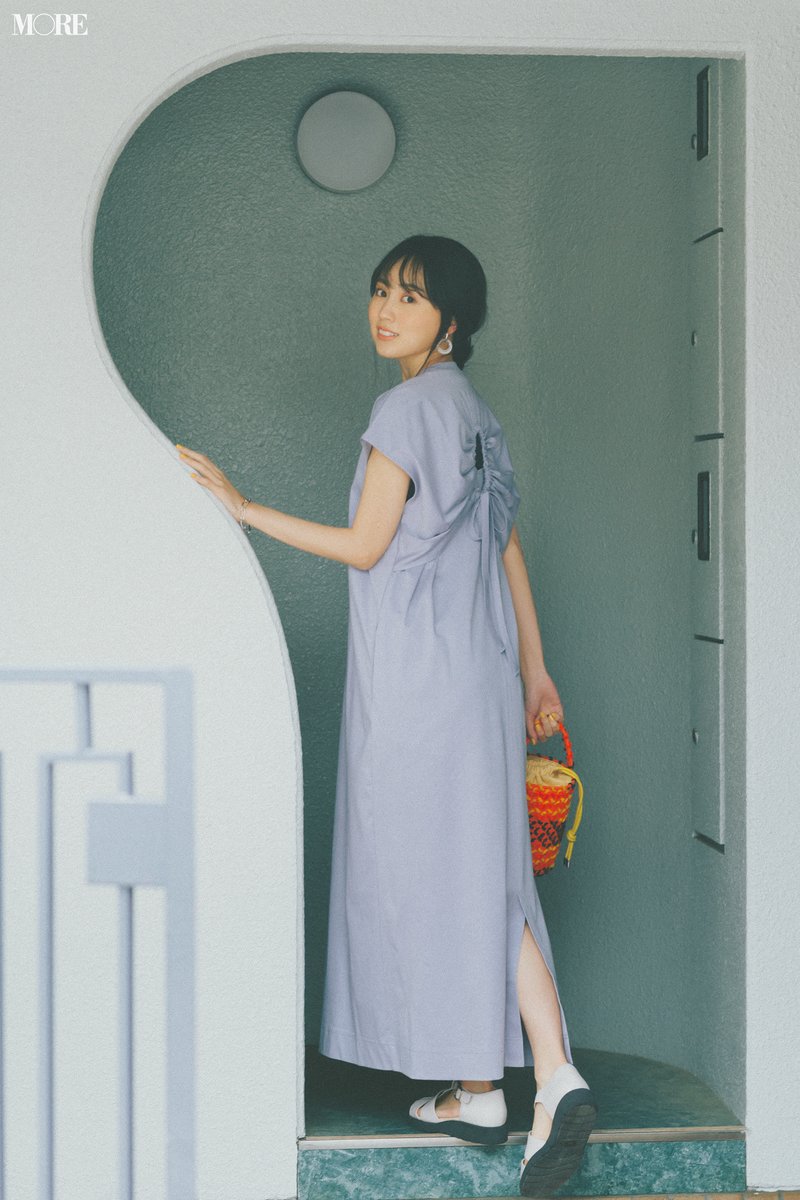 【賀喜遥香】背中開きワンピが可愛いwwwwww