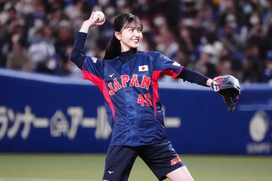 【久保史緒里】球場の視線を釘付け!!単体で見ると更に美しく見える
