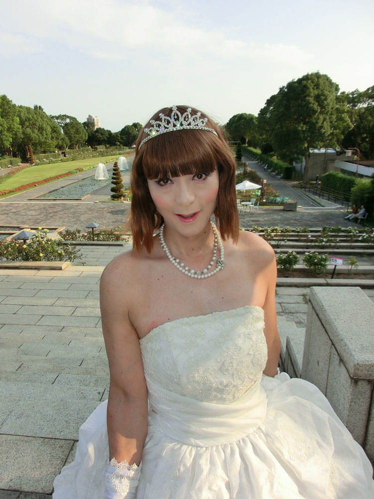 ビスチェタイプのウエディングドレス Sinfonia結衣