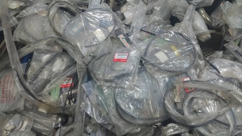 湘南ジャンクヤード 未使用純正パーツ