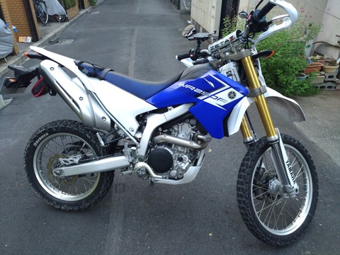 買ったばかりのWR250Rの写真