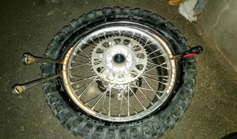 DRCタイヤレバータイヤ交換