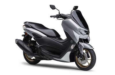 NMAX125シルバー
