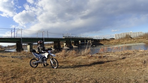 南武線とバイクの写真
